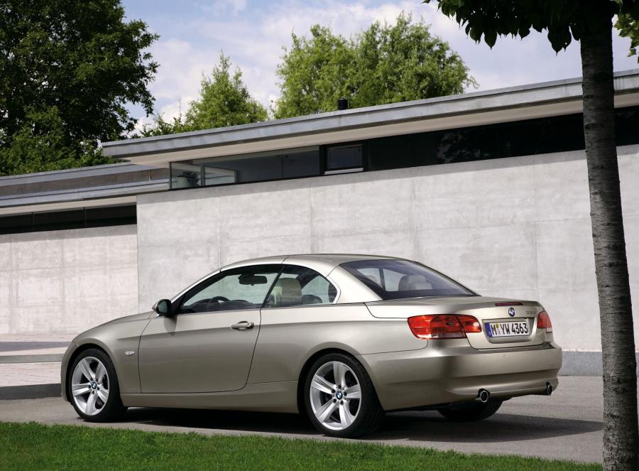  BMW 3-Series Convertible 2007 года  (фото 227 из 239)